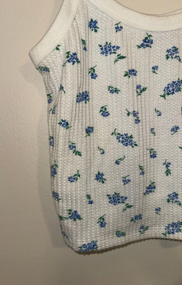 Old Navy Floral Tank - Image 2