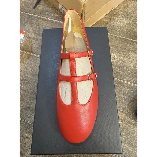 Marc Fisher LTD Women's Evie Ballet Flat Medium Red Leather Size 9.5 - Image 2