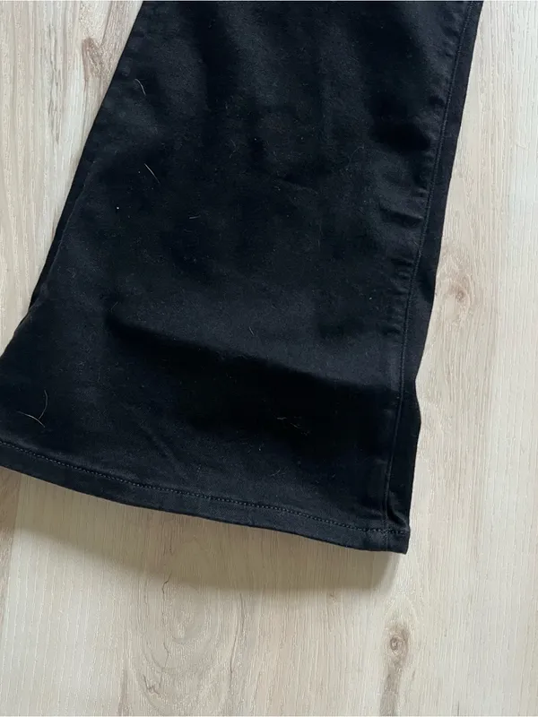 NWT American Eagle super high rise flare pants size 6 - Image 2