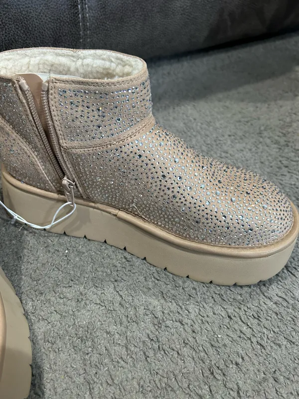 Missy platform beige/stone rhinestone boots Gold Size 7 - Image 7