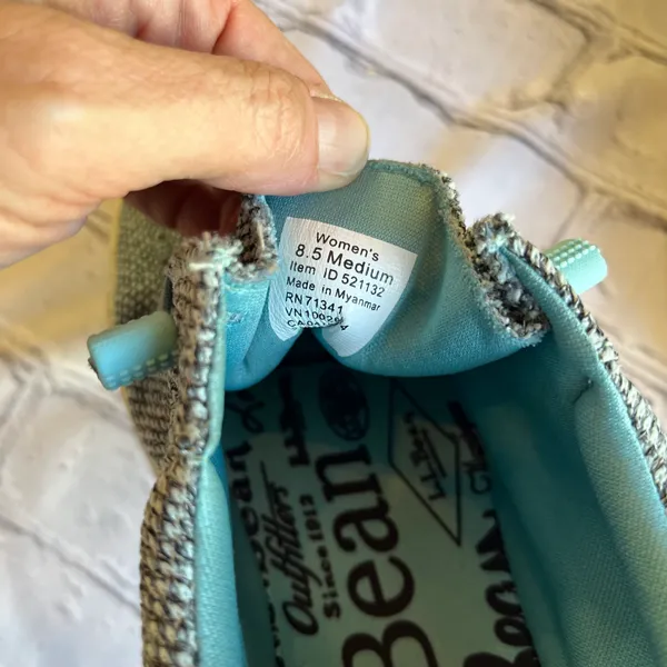 L.L. Bean Women's Higgins Beach 4-Eye Slip-Ons Fabric Shoes Sneakers 8.5 - Image 3