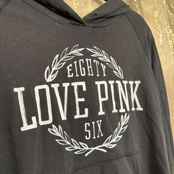 PINK Victorias Secret Black Love Pink Eighty Six Pullover Hoodie Medium - Image 3