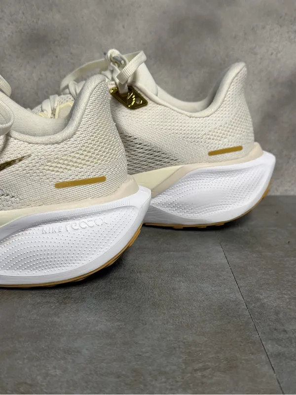 Nike Air Zoom Pegasus 41 Women's Running Shoes Light Pumice Metallic Gold Size 9 - Image 12