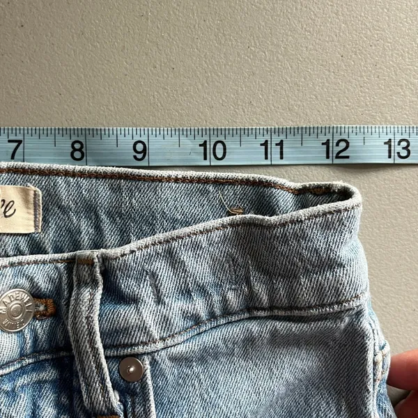 Madewell The Perfect Vintage Jean‎ Light Wash Distressed Raw Hem DM5773 Size 24 - Image 8