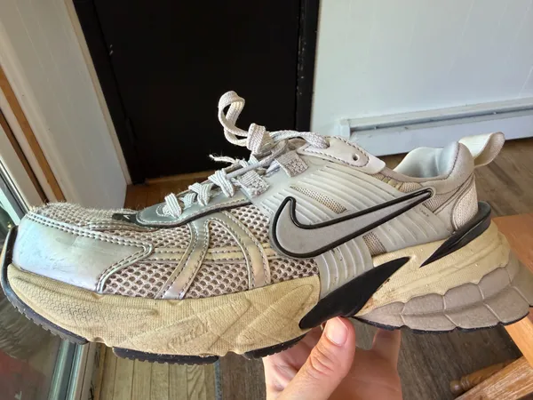 Nike V2K Run Summit White Metallic Silver Women’s 7.5 FD0736-100 w/ Box - Image 9