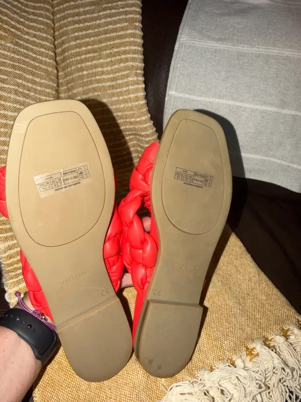 Vionic Braided Slide Mules in Fuchsia - Image 3