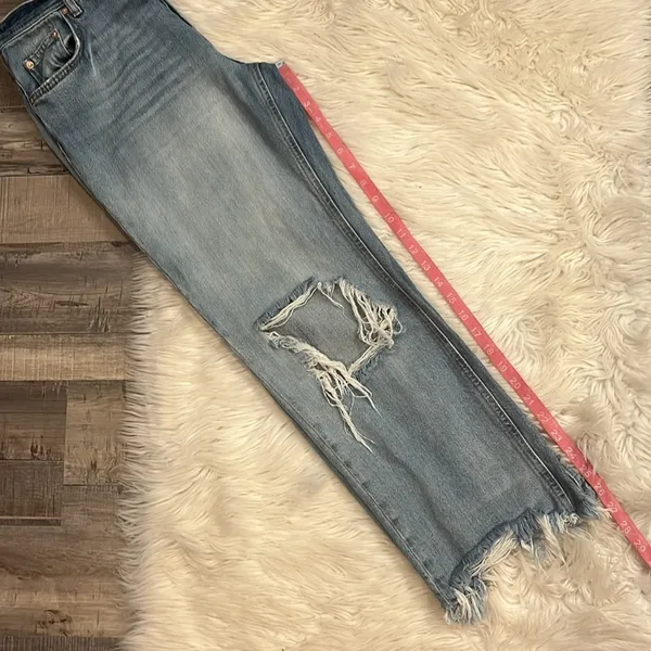 Free People We The Free ‘Maggie’ distressed chewed hem straight cropped jeans 28 - Image 9