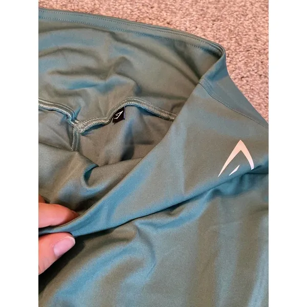 Gymshark legging green medium buttery soft‎ - Image 2