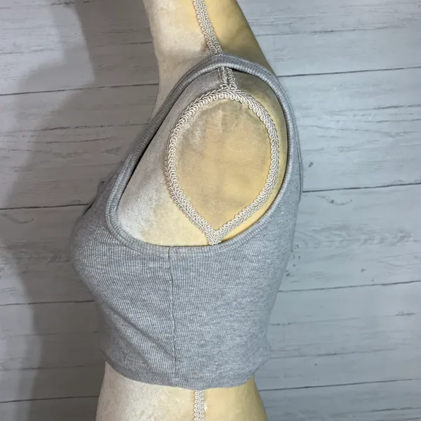 gray ribbed crop top size M - Image 4