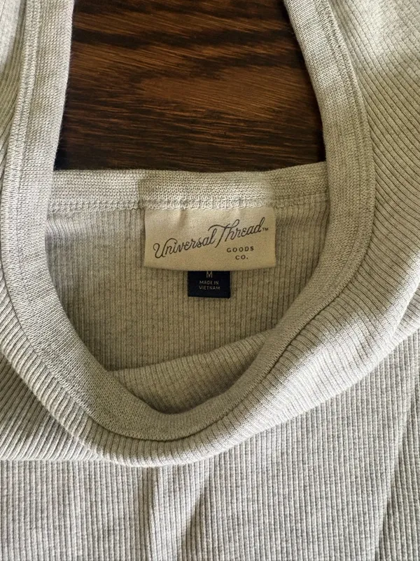 H&M Universal thread gray ribbed top with scoop neck - Image 2