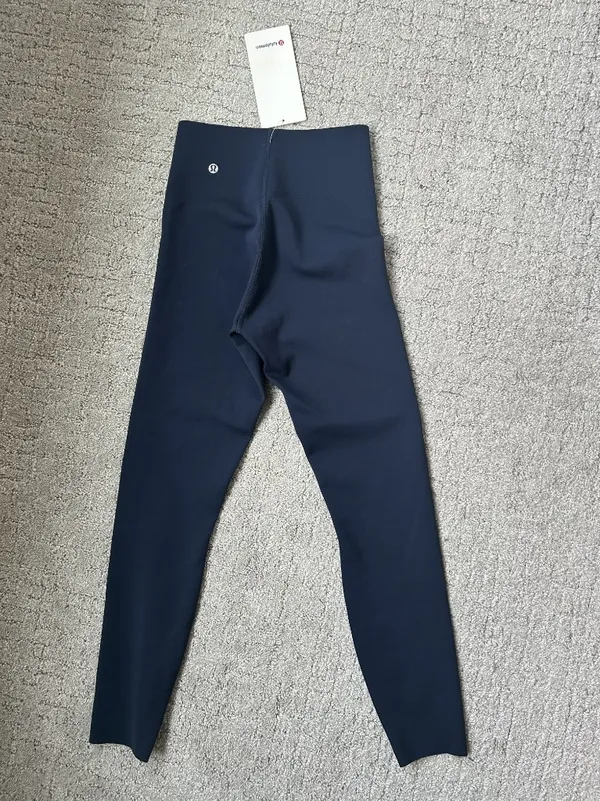 Lululemon Women’s Glow Up HR Tight 25” Size 4 NWT - Image 3
