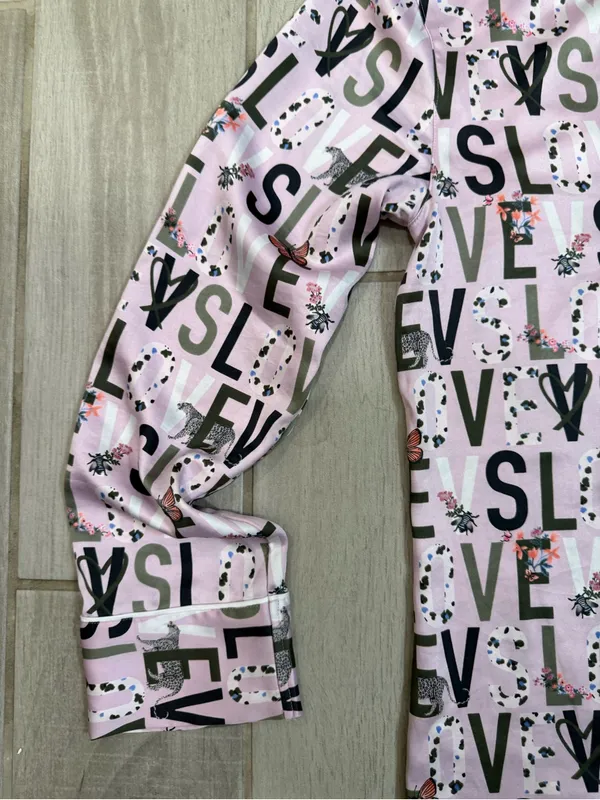 Victoria's Secret Lavender 'LOVE' Button-Up Pajama Top - Image 7