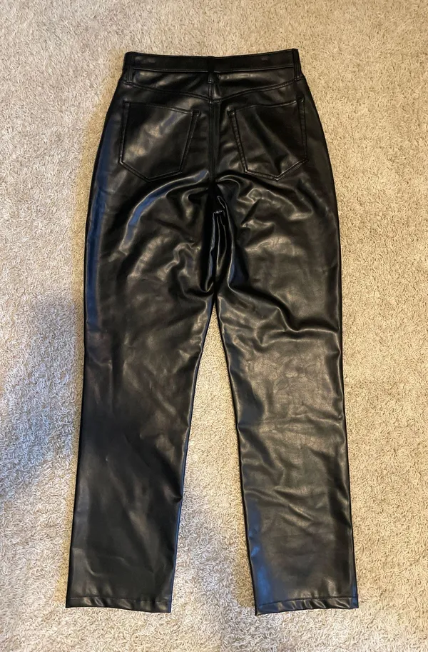 Abercrombie Curve Love 90s Straight Ultra High-Rise Leather Pants - Image 3