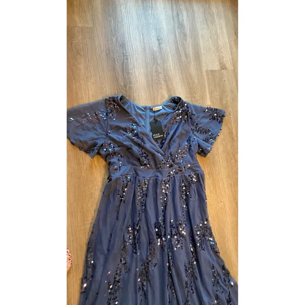 Pinup Fashion Blue Sequin Mesh Maxi Dress Plus Size 18W Flutter Sleeve V-Neck - Image 4