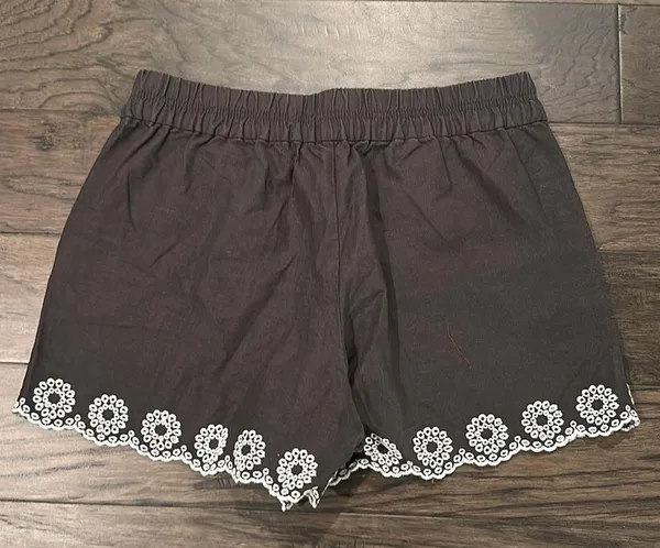 NWT JCrew Factory Dark Gray Embroidered Shorts Sz M - Image 4