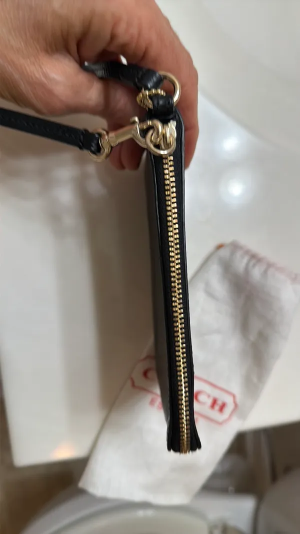 Coach Black Leather Wristlet - Image 8