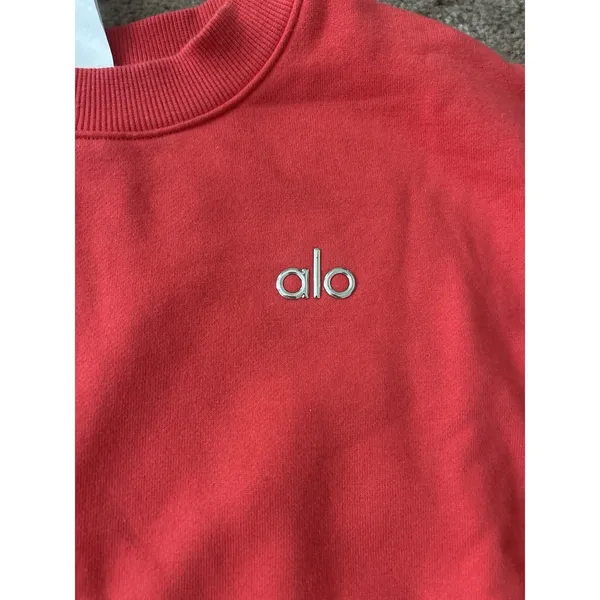 Alo Candy Red Accolade Crewneck And Airlift Shorts Set Small - Image 3