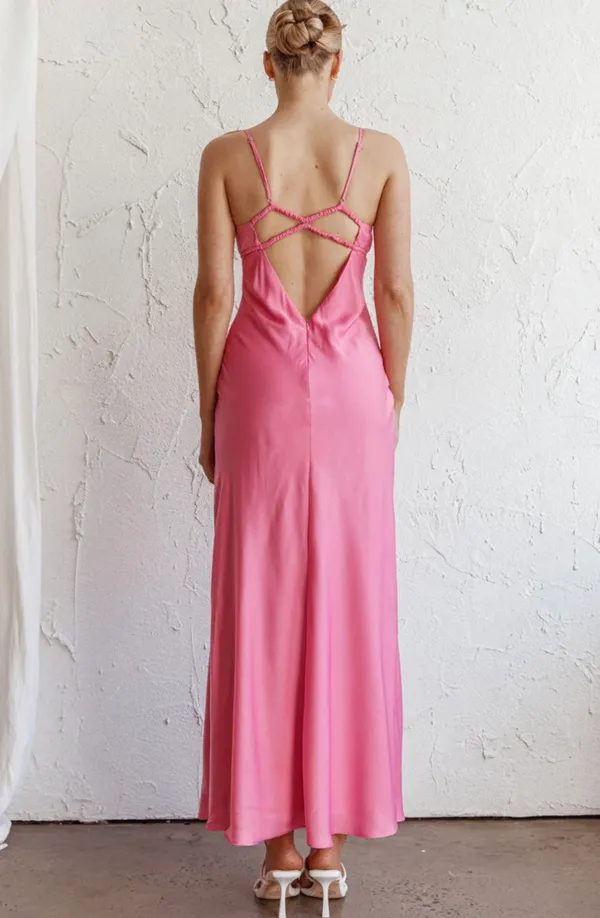 Selfie Leslie NWT HERE COMES THE SUN FROM ABOVE V-BACK MIDI DRESS HOT PINK - Image 3