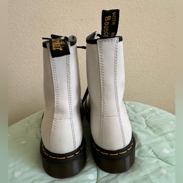 NWT Dr. Martens 1460 White Lace-Up Boots Womens size 9 - Image 8