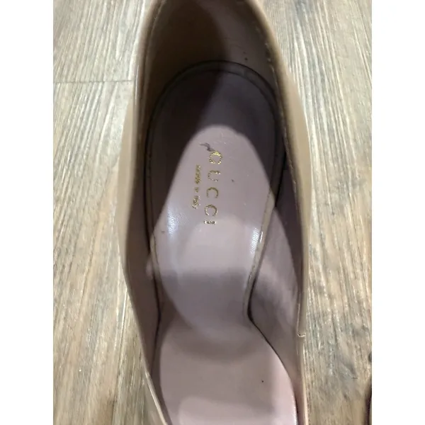 Gucci Pump‎ Beige Patent Bow Stiletto Pointed Toe Women's Heel 39.5 - Image 6