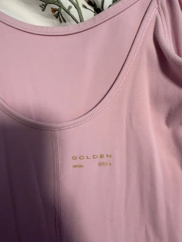  Aritzia - Image 3