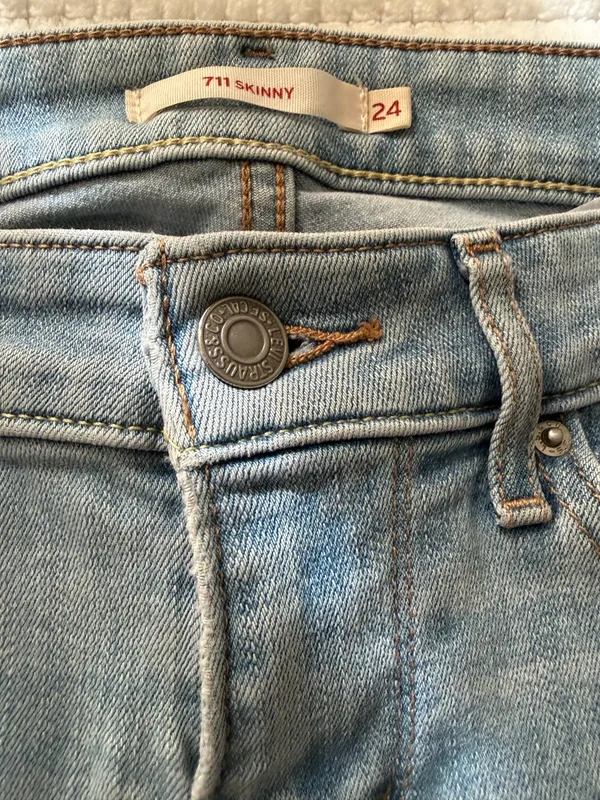 Levi's Light Blue Distressed Skinny Jeans Size 24 - Image 2