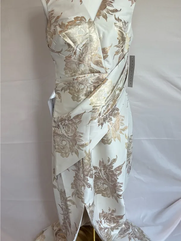 Kay Unger Ivory Dress with Gold Floral Jacquard - Image 2