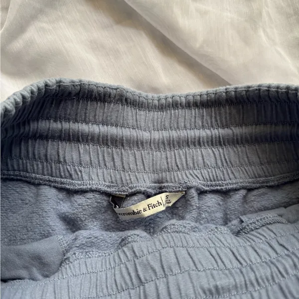 Abercrombie & Fitch High Waist Shorts - Image 3