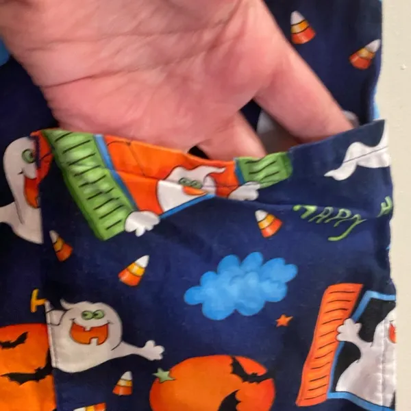 Womens Happy Halloween Scrubs Top S M By V Life Bust 40” Navy Ghosts Bats Moons - Image 3
