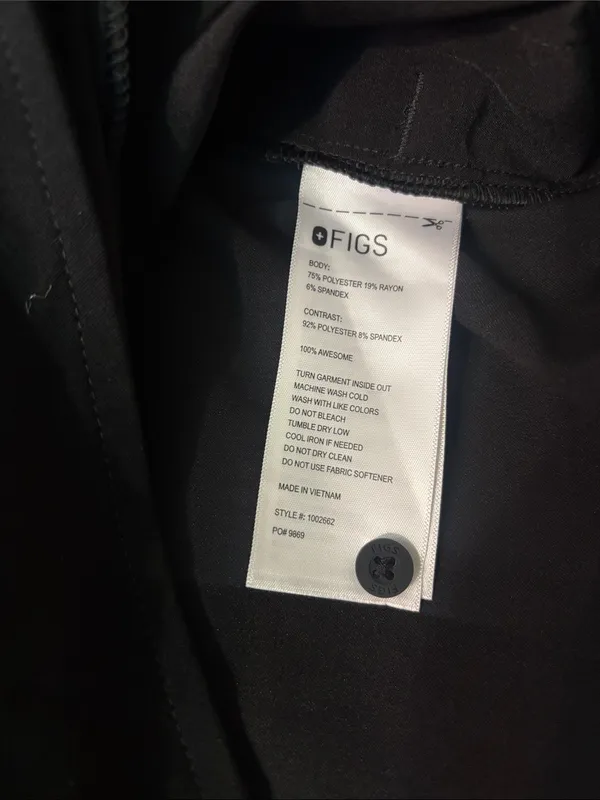 FIGS Women’s Rafaela Maternity Scrub Top in black size small - Image 6