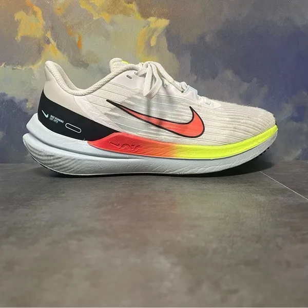 Nike Zoom Winflo 9 Women's White Running Shoes Size 7.5 - Image 9