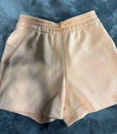 Lululemon softstreme high rise short 4” - Image 2