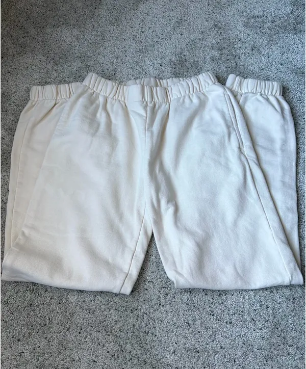 Brandy Melville Rosa Sweatpants - Image 3
