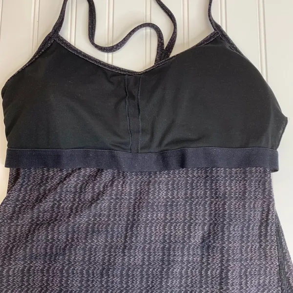 Lululemon Sz ? 6 Power Y Tank Luon Light - Image 6
