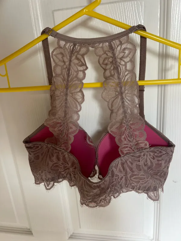 PINK Victoria's Secret Nude Lace Bra - Image 2