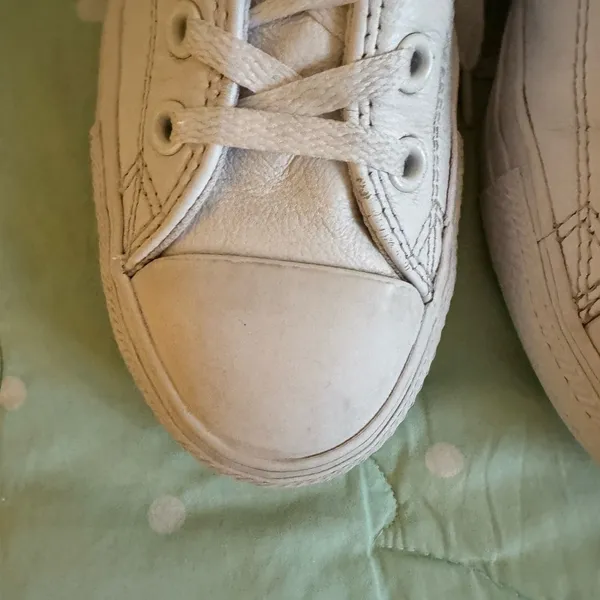 Converse Classic White High-Tops Women’s size 8.5 - Image 4