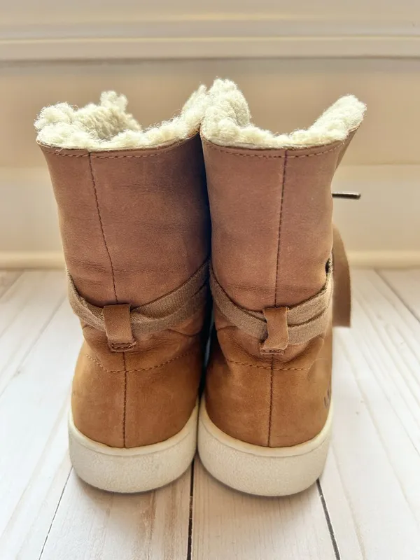 UGG Starlyn Shearling Fur Sneaker Boot in Chestnut Brown Size 7.5 - Image 6