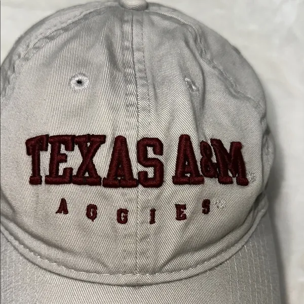 Adidas Gray and Marron TEXAS A&M hat - Image 2
