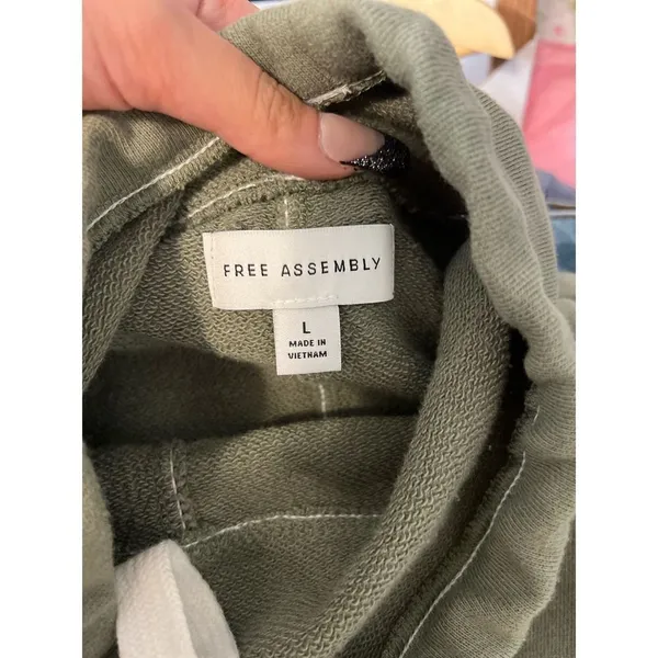Free assembly Green hoodie Green Size L - Image 5
