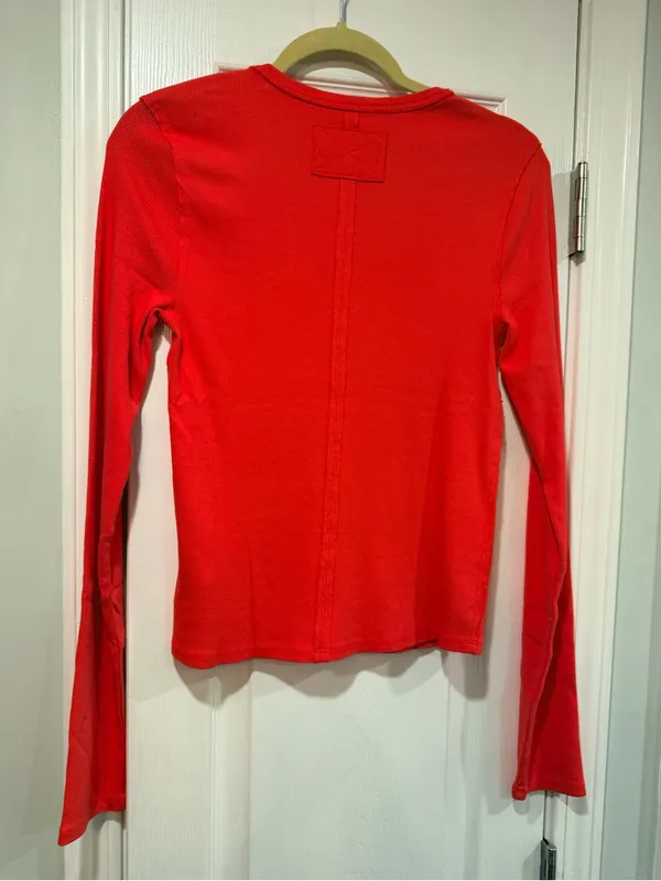 NWOT We The Free Size L Free People Ribbed V-Neck Long Sleeve Fitted Top Raw Hem - Image 9