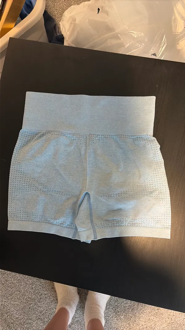 Baby blue spandex gym shorts - Image 4