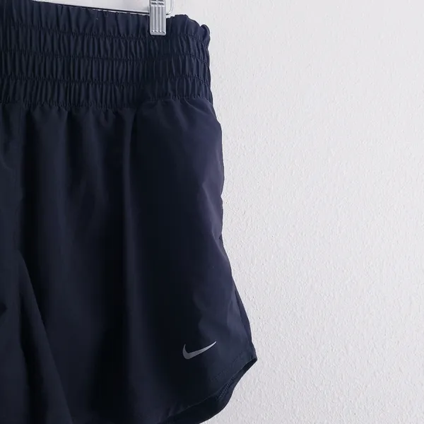 Nike Dri-Fit Mid Rise Lined Athletic Shorts - Image 3