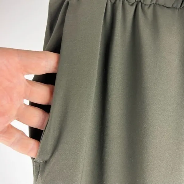 Lululemon On The Fly Crop 23 Dark Olive Luxtreme Travel Pants Size 6 - Image 11