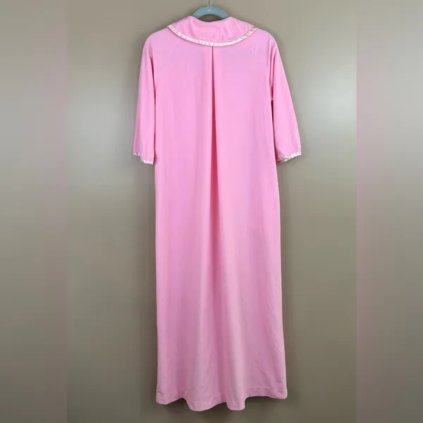 Vintage Komar Pink Butterfly Accent Robe Small Satin Trim Peter Pan Collar 1960s - Image 10