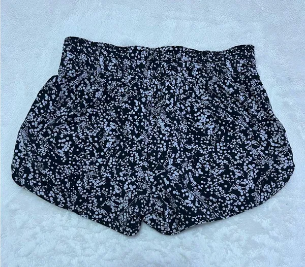 Lululemon Reversible choose a side athletic shorts - Image 5