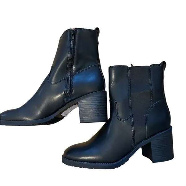 Zodiac Women's Claret Boots, Black, size 9.5, NWOT - Image 4