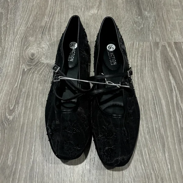 Kenneth Cole Black Mesh Malibu Nites Mary Jane Flats Size 9.5 - Image 2