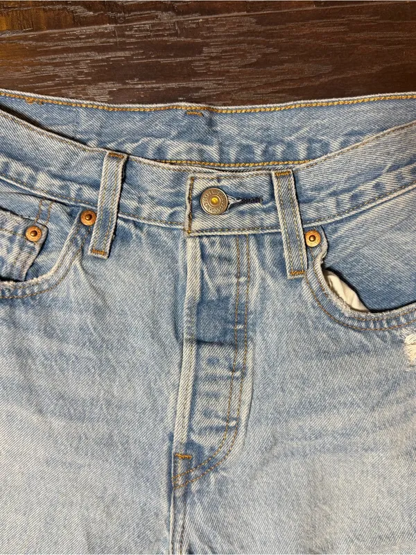 Levi’s 501 Straight Leg Distressed Light Wash Jeans High Rise Button Fly W25 L26 - Image 4