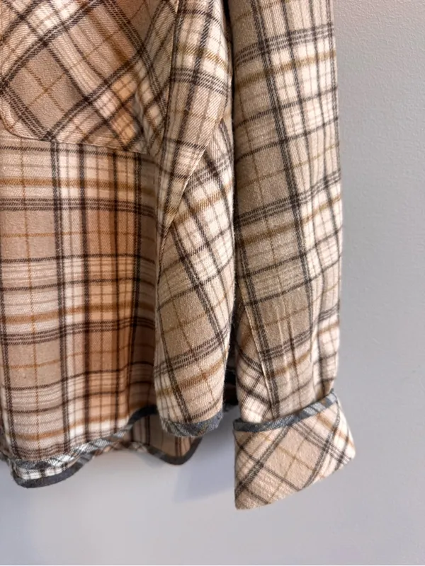 Altar’d State Plaid Cropped‎ Flannel Button Front Shirt Small - Image 4