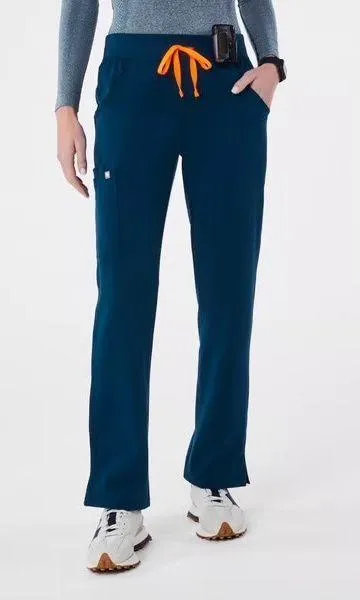 Figs Women’s Kade Cargo Scrub Pants in Deep Reef - 2XL TALL - Image 3
